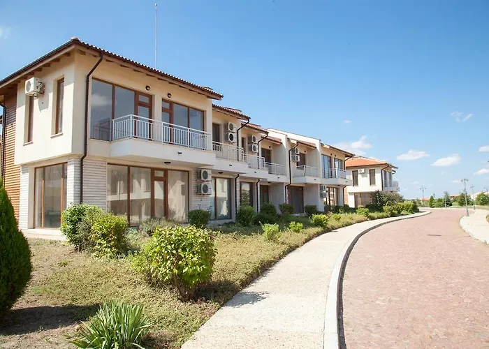 Lighthouse Golf Private