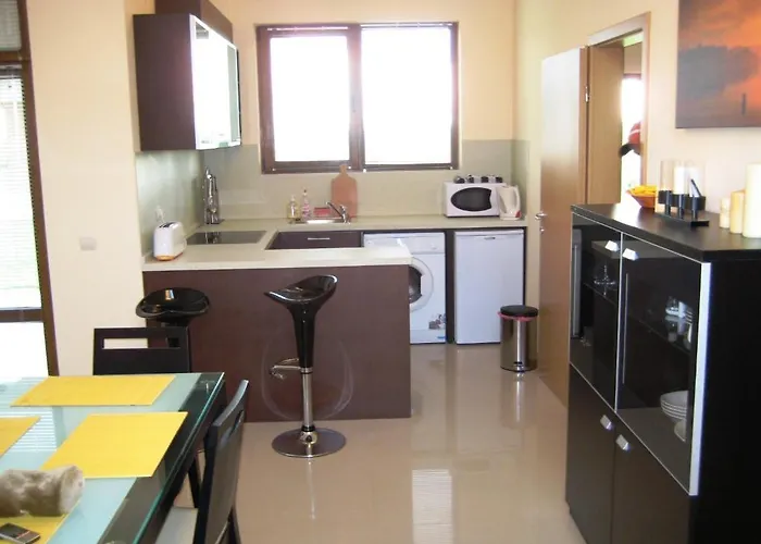 Lighthouse Golf Private *