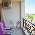 Apartment Lighthouse Golf Private Balchik