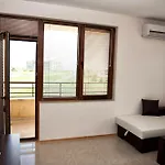 Lighthouse Golf Private דירה בלצ'יק