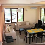 Lighthouse Golf Private Apartment *