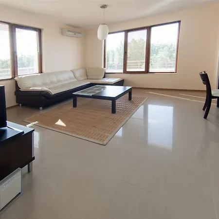 Lighthouse Golf Private Apartment *