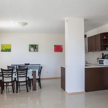 Apartment Lighthouse Golf Private Balchik