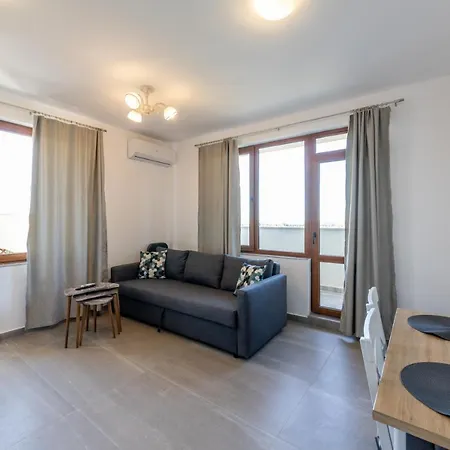 Lighthouse Golf Private Apartment Balchik