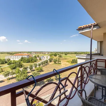 Apartment Lighthouse Golf Private Balchik