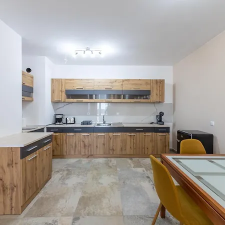 Lighthouse Golf Private Apartment *