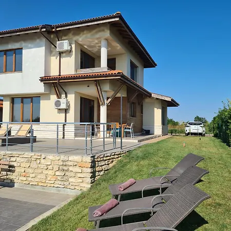 Lighthouse Golf Private Apartment *