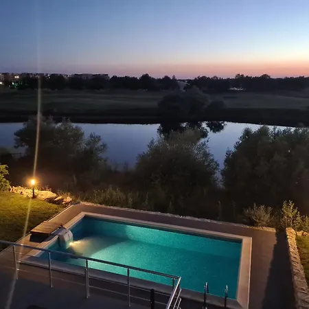 Lighthouse Golf Private *