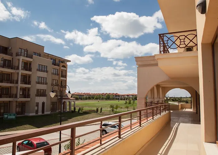 Lighthouse Golf Private * Balchik