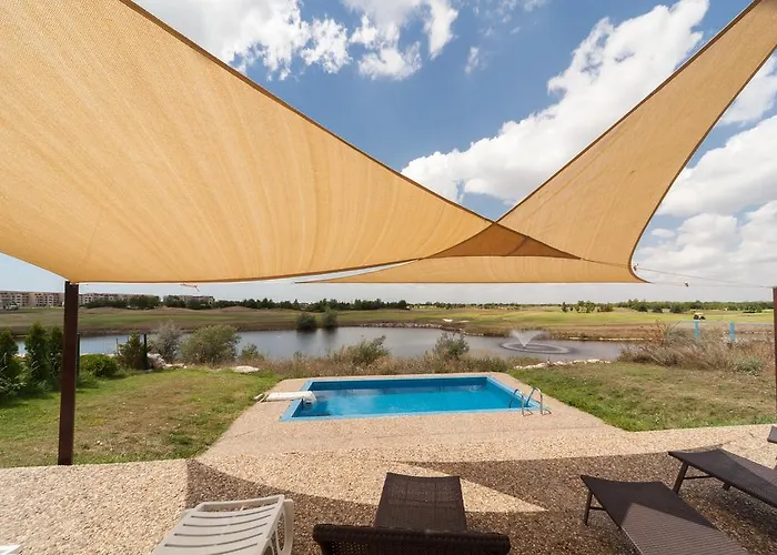 Lighthouse Golf Private Apartment Balchik